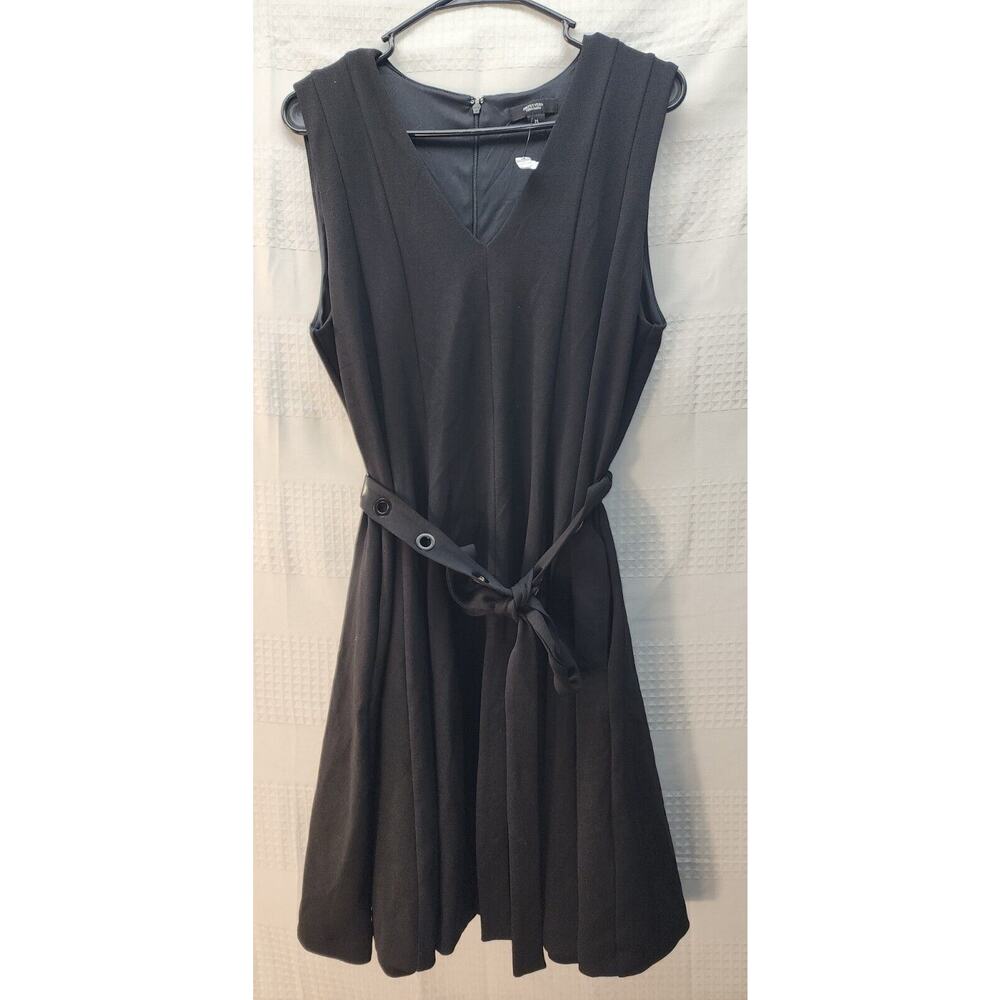 Simply Vera Wang Dress Womens Sz M Blk Short V Neck Tie Waist Flowy Pockets 0444